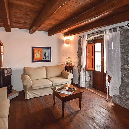 Casa Pietra * Santu Lussurgiu